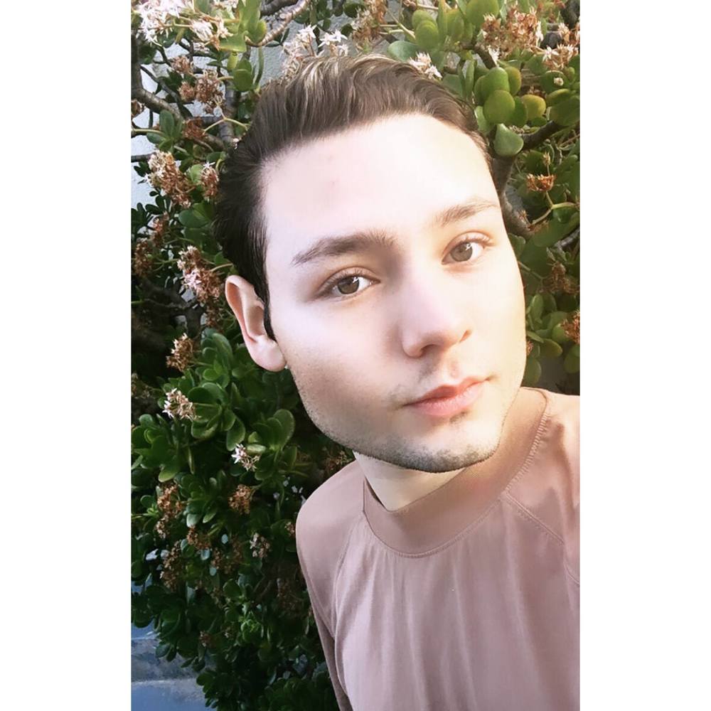 Meet your Posher, Manuel